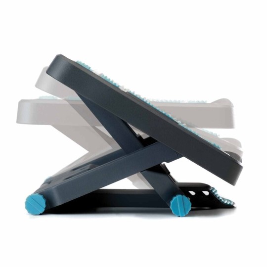 Fellowes Ergonomics energizing footrest for feet