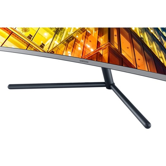 Samsung 32" UHD 3840x2160 60z 250cdm2 2500:1 80 cm (31.5") 3840 x 2160 pixlar 4K Ultra HD LED Grå