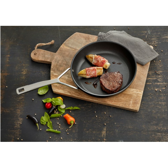 Non-stick frying pan DEMEYERE ALU PRO 5 40851-047-0 - 24 CM Non-stick frying pan DEMEYERE ALU PRO 5 40851-047-0 - 24 CM